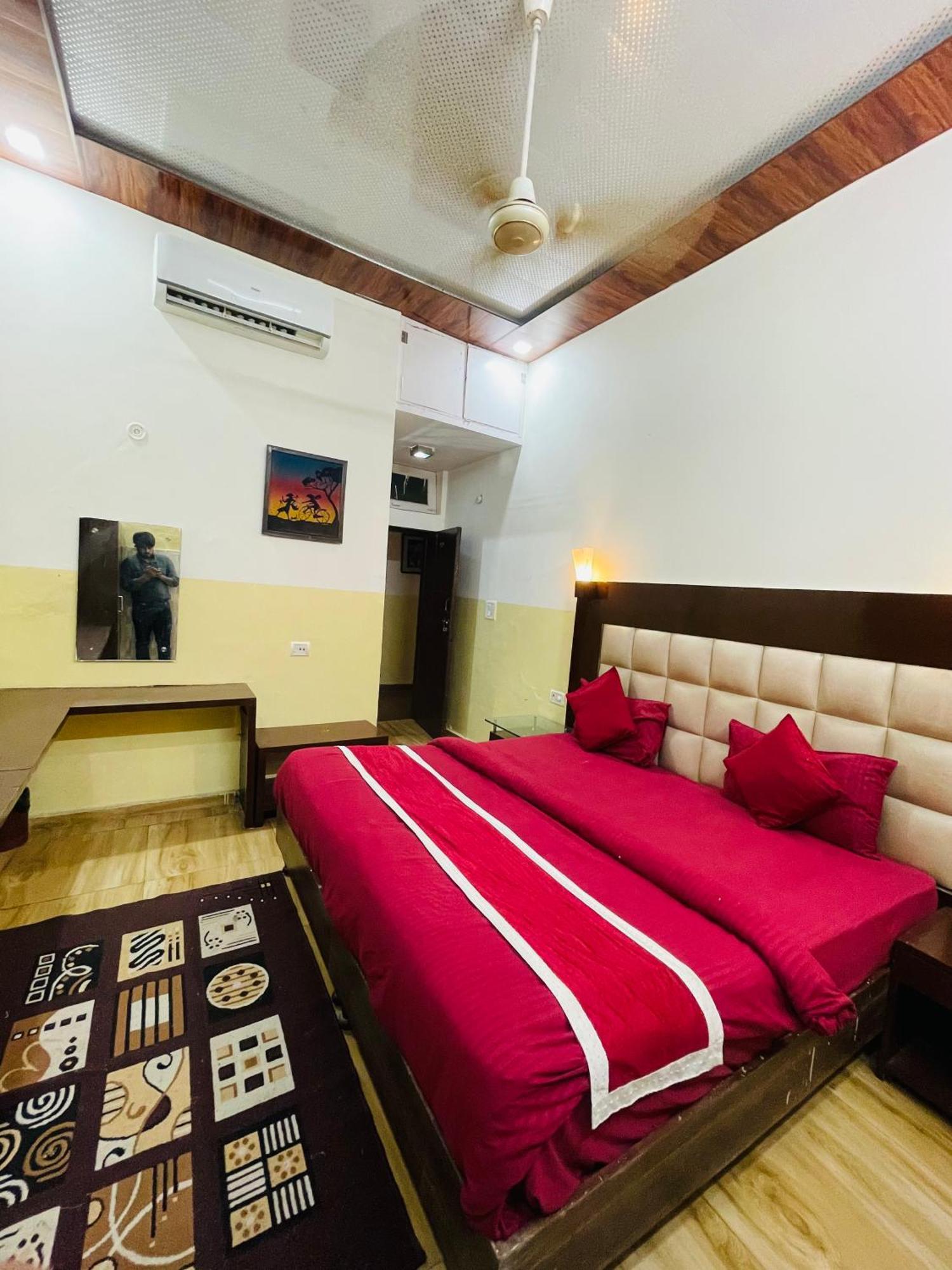 Hotel Fusion Best Rooms Agra  Exterior foto