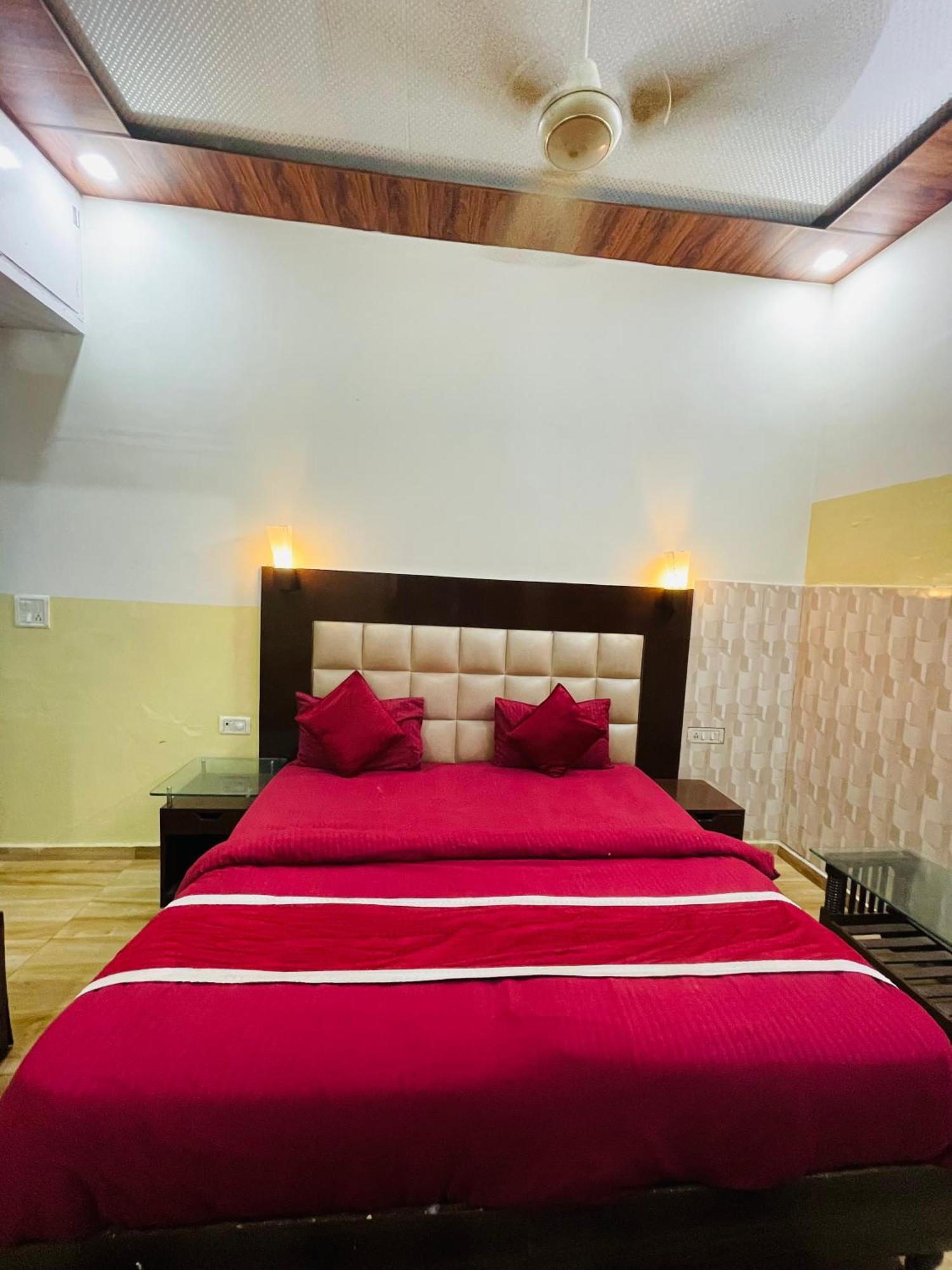 Hotel Fusion Best Rooms Agra  Exterior foto