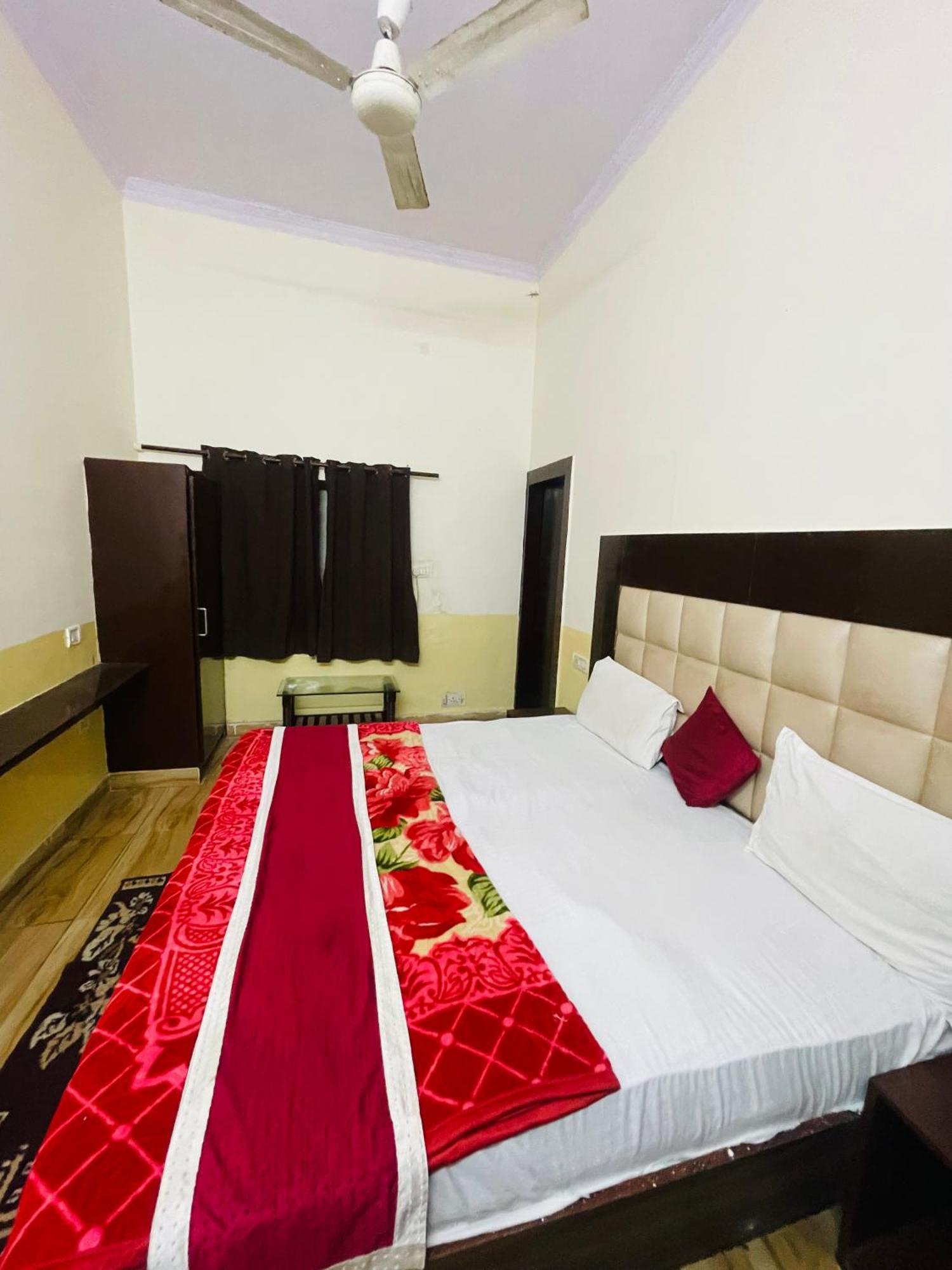 Hotel Fusion Best Rooms Agra  Exterior foto